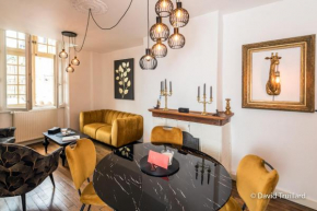 Suites Mana - MAHANA avec VUE SUPERBE sur la Place DUCALE et Parking privé inclus